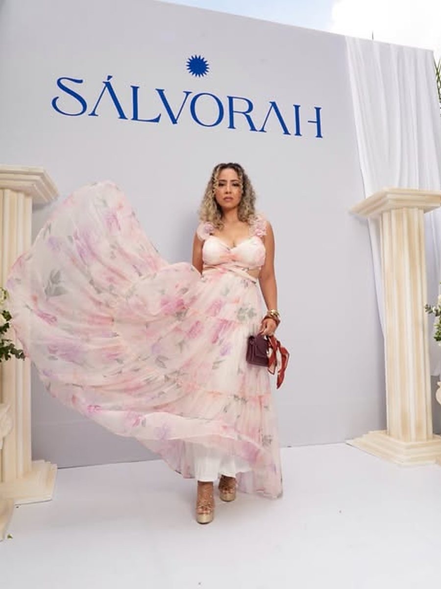 Vestido longo floral rosé